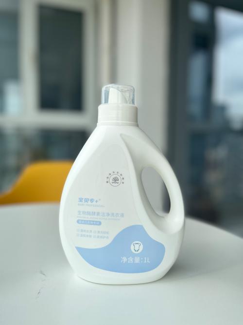 拥有儿科医生顾问团队和自主研发团队,创新研制安全实用的母婴产品